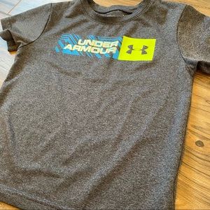 Under Armour 4T Heatgear Gray Shirt